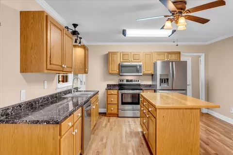 102 2nd Ave N, Decherd, TN 37324 photo 8
