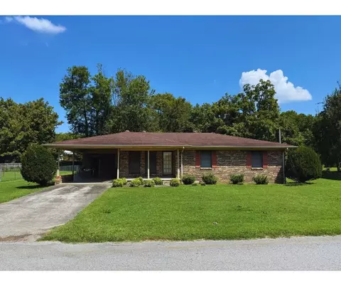 131 Washington St, Celina, TN 38551