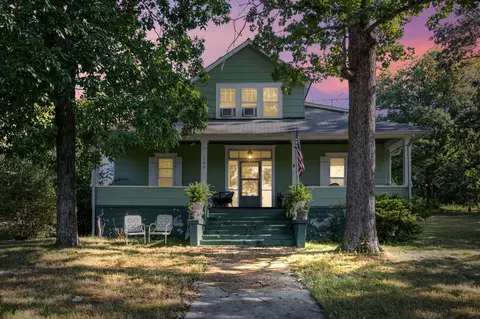 130 Pond Circle Rd, Dickson, TN 37055