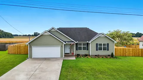 6411 Spring Creek Rd, Tullahoma, TN 37388
