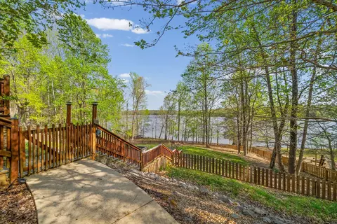 143 Saline Trl, Dover, TN 37058