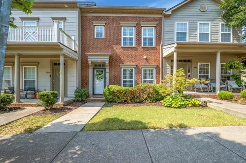 9002 Rigden Mill Dr, Nashville, TN 37211