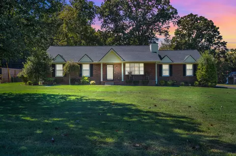 112 Clark Dr, Mount Juliet, TN 37122