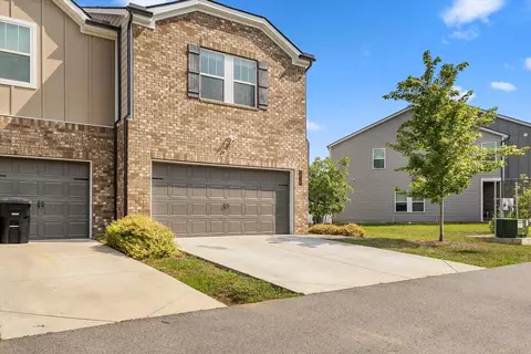 1018 Mckee Ct, Columbia, TN 38401