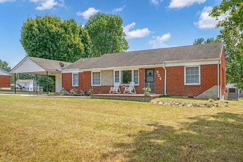 304 E Overhill Dr, Dickson, TN 37055 photo 8