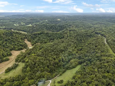 8 Crooked Hill Rd, Pulaski, TN 38478