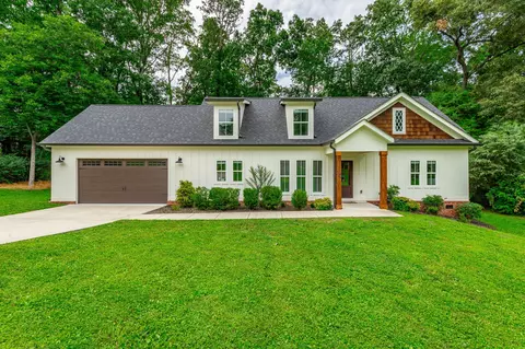 707 Stone Crest Cir, Chattanooga, TN 37421