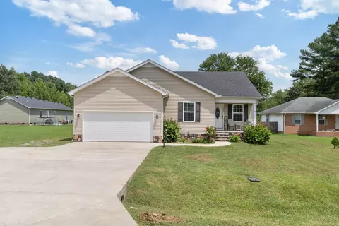 1203 S Washington St, Tullahoma, TN 37388
