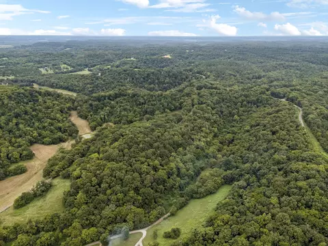 9 Crooked Hill Rd, Pulaski, TN 38478