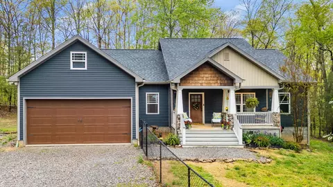 319 Windy Hollow Ln, Soddy Daisy, TN 37379