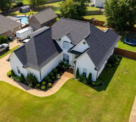80 Wrights Mill Dr, Jackson, TN 38305