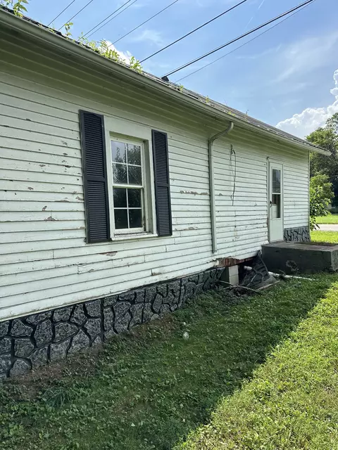612 Old Highway 31 E 3, Bethpage, TN 37022