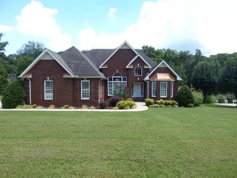 367 Woodland Creek Dr, Mcminnville, TN 37110