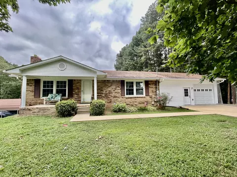 404 Fleeman Cir, Lawrenceburg, TN 38464