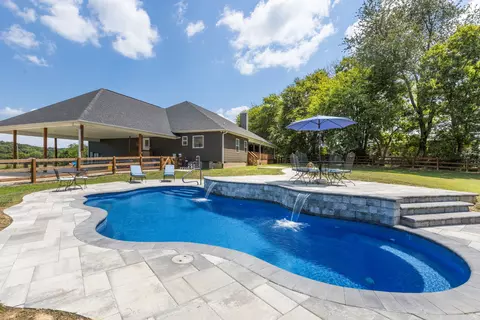 3030 Cherry Corner Rd, Cornersville, TN 37047