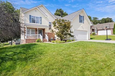 6122 Gibbs Ln, Ooltewah, TN 37363