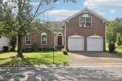 921 Forest Pointe Ln, Antioch, TN 37013