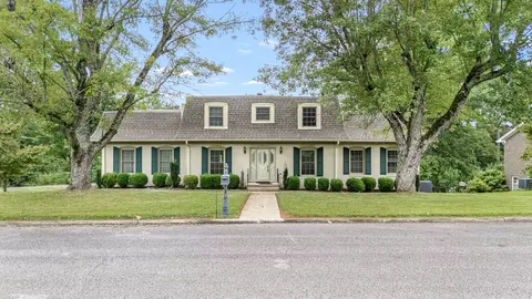1007 Highland Dr, Fayetteville, TN 37334