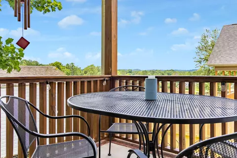 750 Windrush Loop, Chattanooga, TN 37421 photo 6
