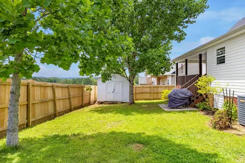 750 Windrush Loop, Chattanooga, TN 37421 photo 8