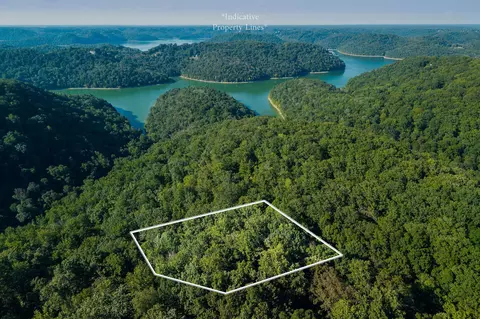 140 Floyd Dr, Smithville, TN 37166
