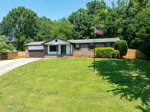 1354 Hillvale Rd, Louisville, TN 37777