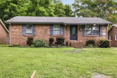 2412 Vaulx Ln, Nashville, TN 37204