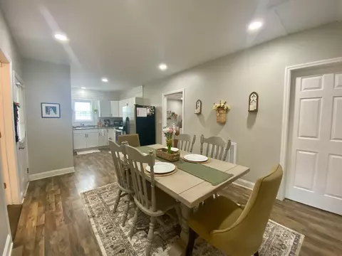 Dining - 308 Spring St, Loretto, TN 38469 photo 4 of 5