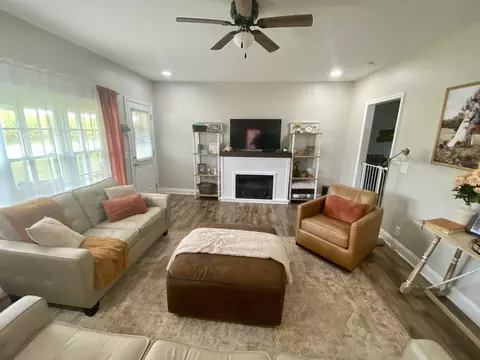 Living - 308 Spring St, Loretto, TN 38469 photo 5 of 5