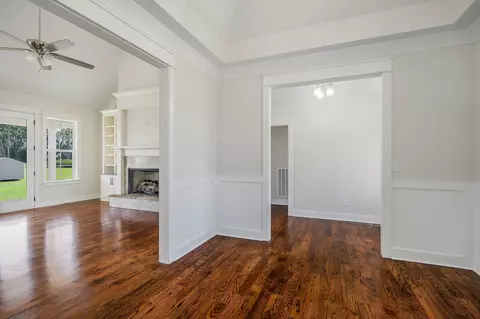 Entry Way - 1378 Tom Grissom Rd, Morrison, TN 37357 photo 3 of 5