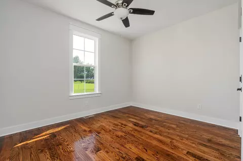 Bedroom - 1378 Tom Grissom Rd, Morrison, TN 37357 photo 2 of 8