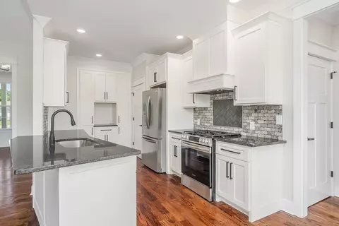 Kitchen - 1378 Tom Grissom Rd, Morrison, TN 37357 photo 1 of 6