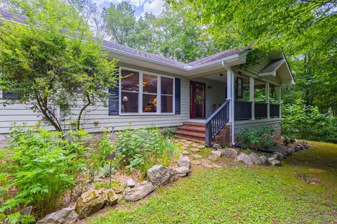 127 Bobtown Cir, Sewanee, TN 37375