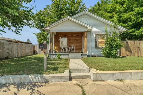 514 8th Ave E, Springfield, TN 37172 photo 1