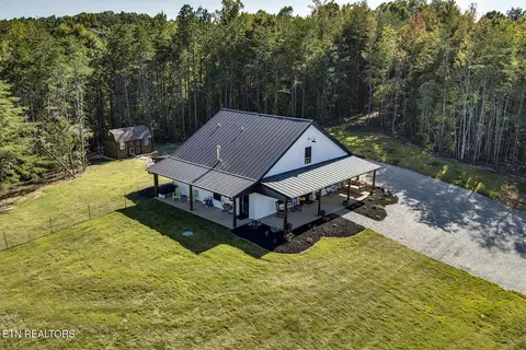 2645 River Rd, Kingston, TN 37763