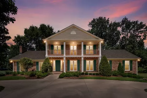 9228 Fox Run Dr, Brentwood, TN 37027