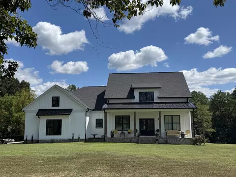 314 Oakmere Ln, Lafayette, TN 37083