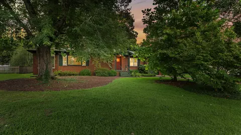 6863 Robin Dr, Chattanooga, TN 37421