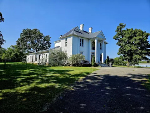 1208 Washington St W, Fayetteville, TN 37334