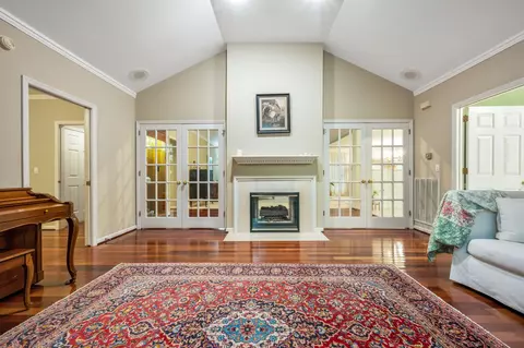 Living - 300 E Lake Dr, Dickson, TN 37055 photo 2 of 2