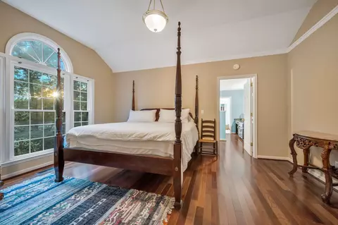 Bedroom - 300 E Lake Dr, Dickson, TN 37055 photo 2 of 7