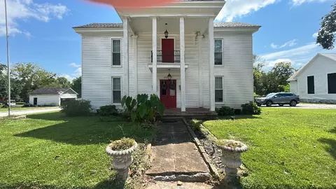 216 Main St N, Cornersville, TN 37047