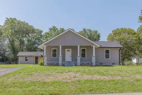 290 E Michigan Ave, Whitwell, TN 37397