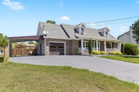 215 Marshall Dr, Clarksville, TN 37042