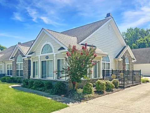 825 Browns Ln #2503, Gallatin, TN 37066