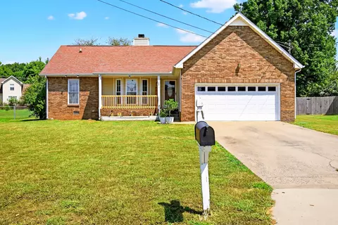 1031 Summerhaven Rd, Clarksville, TN 37042