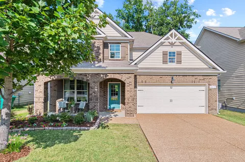 6013 Lori Anne Dr, Spring Hill, TN 37174