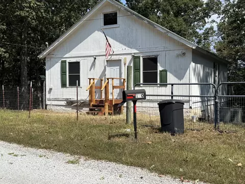 190 Dogwood Dr, Holladay, TN 38341