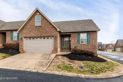5104 Sandy Knoll Way, Knoxville, TN 37918