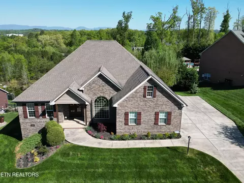 10349 Noras Path Ln, Knoxville, TN 37932